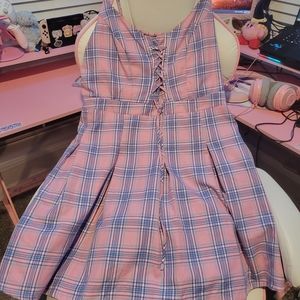 Hot Topic Plaid Plus Size Dress with POCKETS!